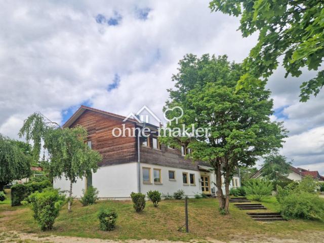 Modernisiertes Mehrfamilienhaus mit vier 3 Zimmer Wohnungen in Kirchheim am Ries