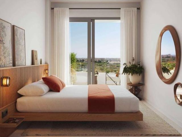 Moderno Ático con vistas al mar. 2 dormitorios y 2 baños. A 3 minutos de las playas de Fuengirola