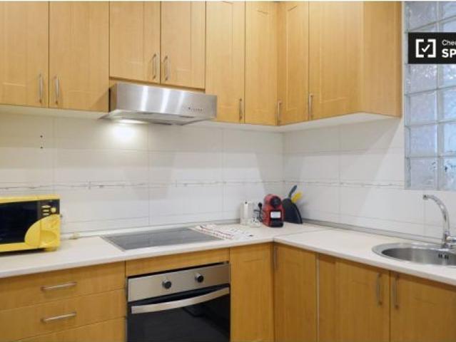Moderno apartamento de 2 dormitorios en alquiler en Gràcia