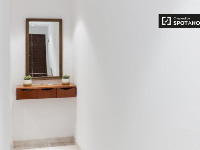 Moderno apartamento de 2 dormitorios en alquiler en el centro de la ciudad de Granada