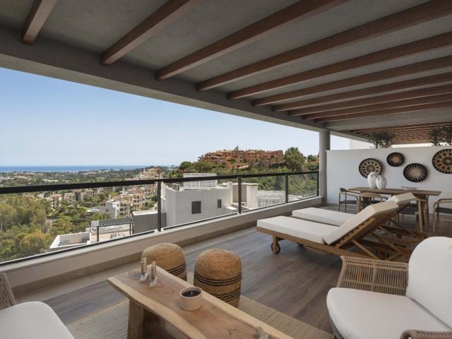 Moderno apartamento de 2 dormitorios en Marbella con vistas al mar