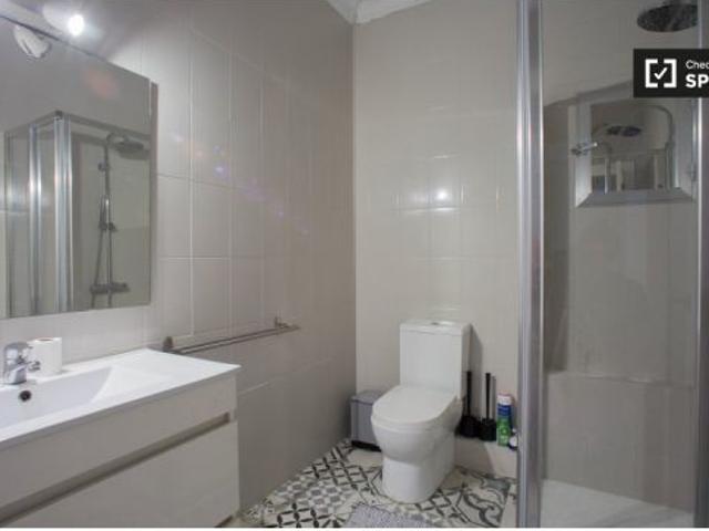 Moderno apartamento de 3 dormitorios en alquiler en Camins al Grau