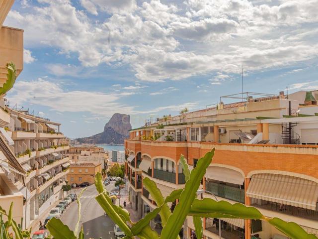 Moderno Apartamento de 3 Dormitorios en Venta en Calpe, Cerca del Casco Antiguo y la Playa