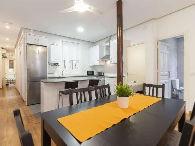 Moderno apartamento de 4 dormitorios en alquiler en La Latina, Madrid