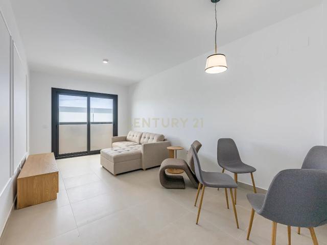 Moderno apartamento en Mijas, Málaga con piscina y garaje