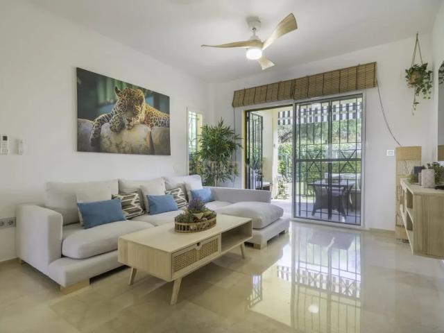 Moderno apartamento en La Riviera del Sol, Mijas, Málaga con vistas a la ciudad