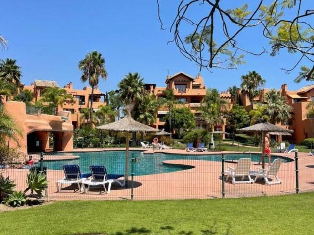 Moderno apartamento en planta baja en alquiler de larga temporada en Selwo