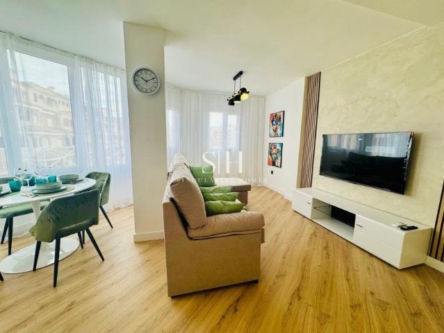 Moderno Apartamento Renovado – 2 Dormitorios, Piscina Comuni. 77m² Torrevieja
