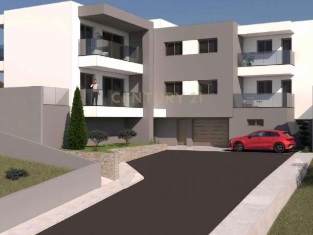 Moderno Apartamento T1 em Santo António, Funchal