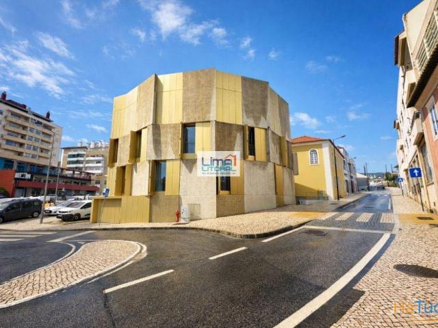 Moderno apartamento T2 Centro de Leiria com parqueamento interior | 26063481096