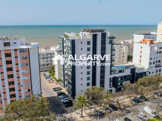 Moderno apartamento T2 com vista mar a 150 metros da Praia d. 107m² Quarteira
