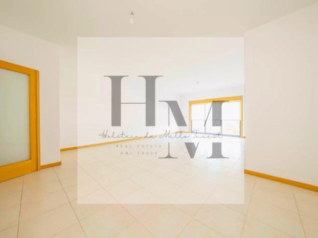 Moderno Apartamento T3 | 237 m² | Pinhal Novo, Palmela
