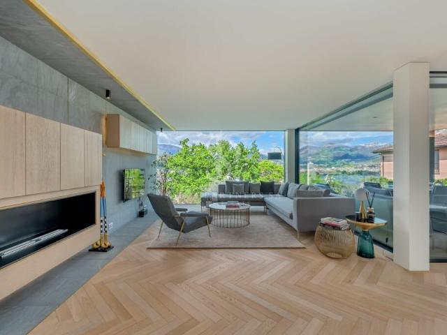 Moderno appartamento con vista lago a Paradiso