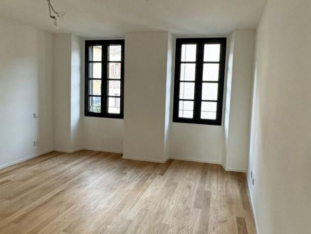 Moderno Appartamento di 3.5 Locali al Piano Terra con Vista Lago a Pura Comfort in Posizione Tranquilla | dreamo. Ch