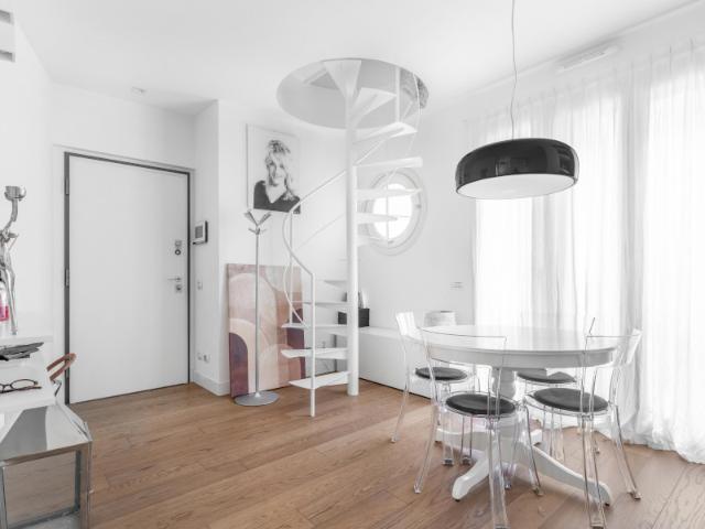 Moderno appartamento duplex in via Varese