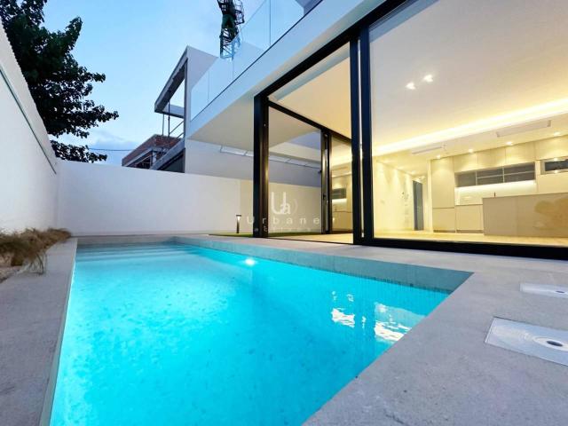 MODERNO CHALET EN PILAR DE LA HORADADA A 300 METROS DEL MAR