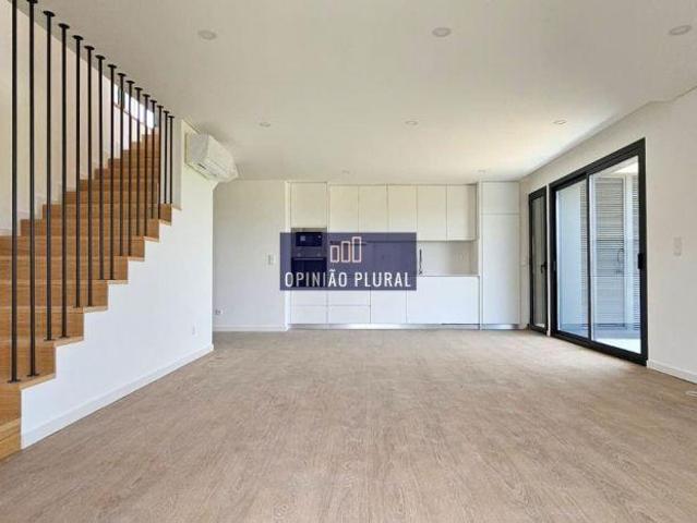 Moderno Duplex T4 em Valadares: Conforto e Estilo | 26084064764
