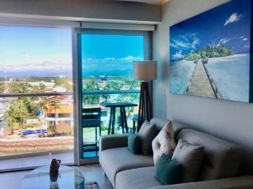 Moderno departamento en Marina Vallarta con alberca y una vista espectacular
