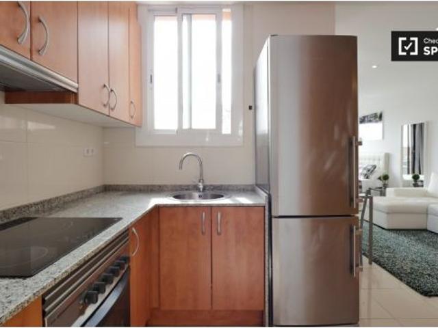 Moderno estudio en alquiler en L' Esquerra de l' Eixample