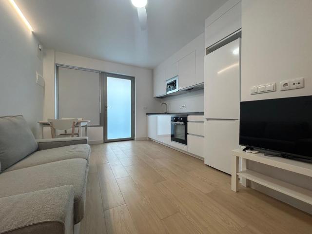 MODERNO LOFT AMUEBLADO CON ACCESO INDEPENDIENTE. A UN PASO DEL CEU, UNIVERSIDAD, COLEGIOS.