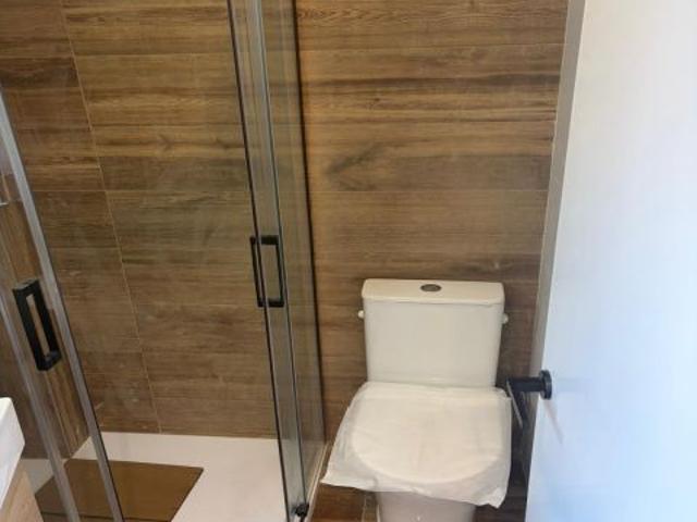 Moderno Loft Reformado en Manresa Ideal para Vivir y Trabajar