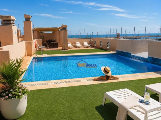 Moderno Piso Adosado de 2 dormitorios en Almerimar con Vistas y a Pasos del Mar
