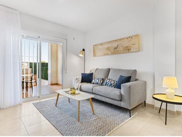 Moderno Piso en Lomas de Cabo Roig con Vista al Mar