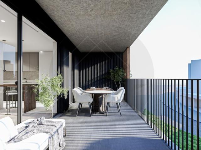 Moderno T2,Varanda e Garagem, elevador, em Oliveira do Douro Gaia