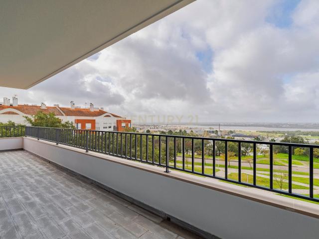 Moderno T3 Novo Barreiro