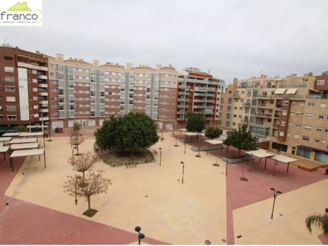 Moderno y en la mejor zona de Juan Carlos I