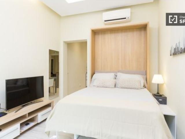 moderno y elegante apartamento de 40 m2, estudio en alquiler en el moderno Trafalgar