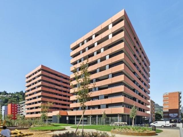 Moderno 4.5 locali in zona centrale