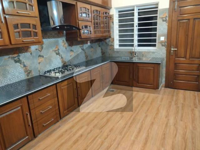 Moderate full house 4080 available for rent g 13