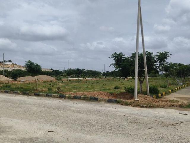 Modipuram Bypass, Meerut North 123 Sq. Yd. Plot in Modipuram Bypass Meerut Listing ID: #10255