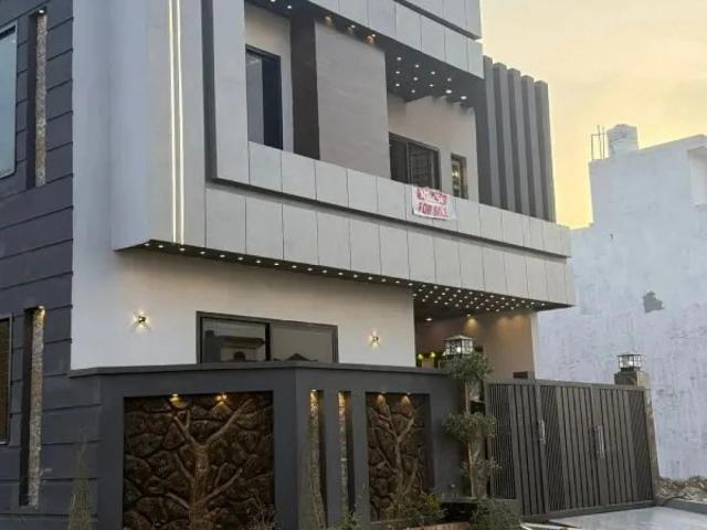 Modren classic corner 6 marla house sialkot citi housing society id 99001