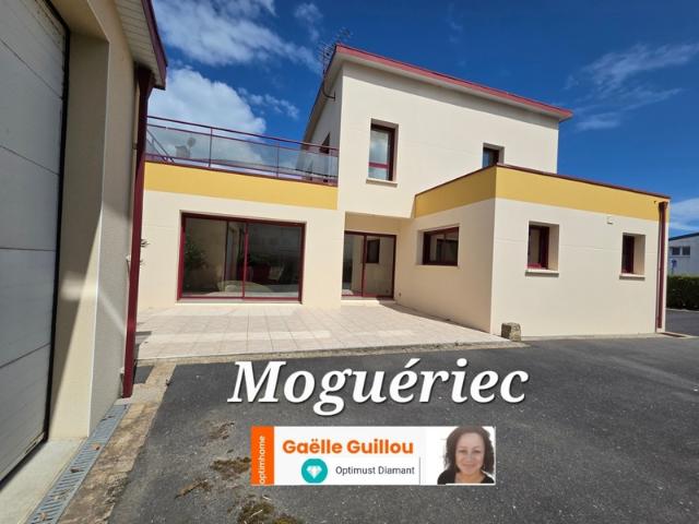 MOGUERIEC SIBIRIL: Contemporaine de 140m² Vie de plain pied A deux pas des plages et du port