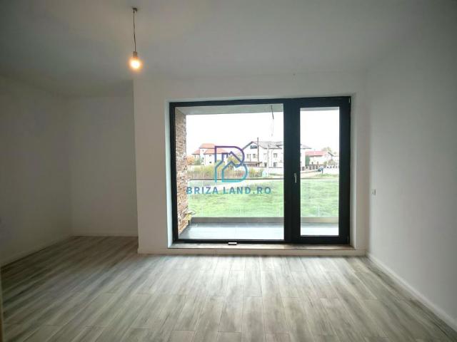 Mogosoaia, zona Livezilor, casa P+2E, 4 camere, 4 bai, teren 350mp