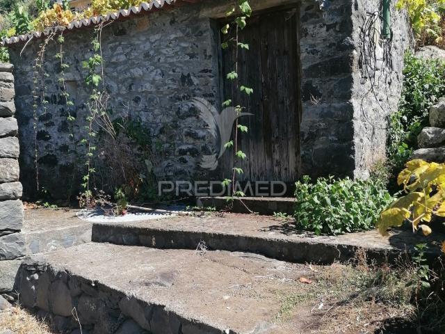 Moinho Antigo à Venda – Oportunidade Única na Tabua, Ribeira Brava