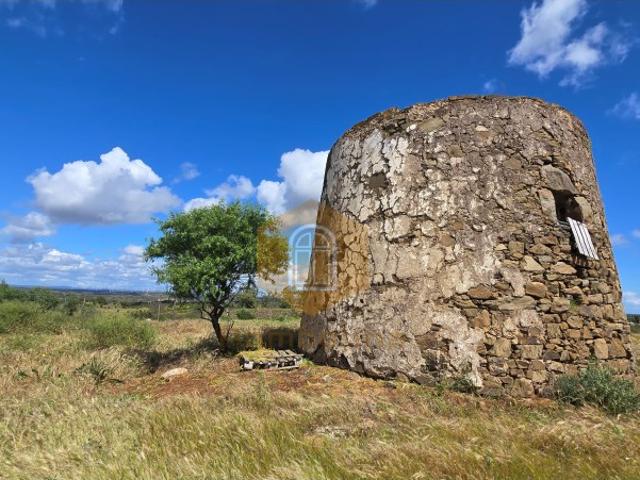 Moinho para Restauro com amplo Terreno, Castro Marim