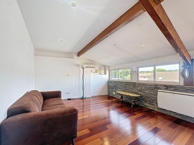 MOIRANS Centre Duplex atypique 99 m2