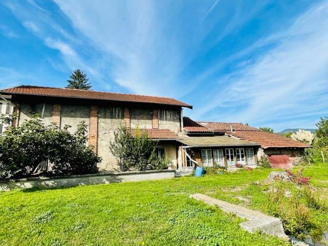 MOIRANS Grange à Rénover cadre bucolique 100 m2