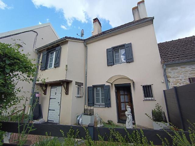 MOIRY MAISON DE BOURG 69 M2