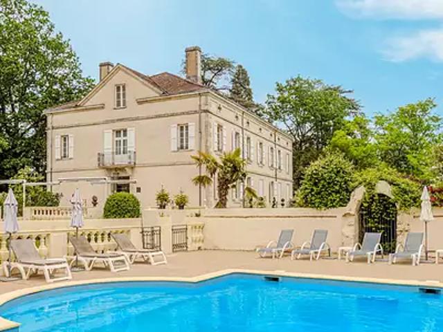 Moissac 82200 Achat / Vente maison 20 pièces t20 piscine terrasse