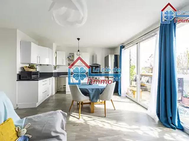 Moissy Cramayel 77550 Achat / Vente appartement 3 pièces t3 au dernier étage terrasse