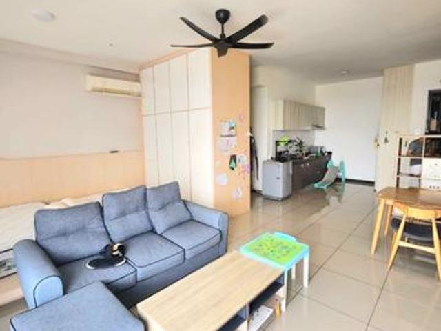 Molek Regency studio Johor bahru jb ciq 10 min good deal for sale