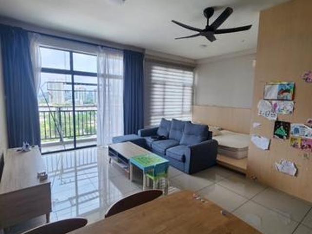 Molek Regency Taman Molek 20min to Ciq
