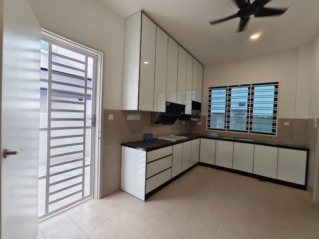 Molek Residen FREEHOLD Double Storey Terrace Endlot Ayer Molek GG
