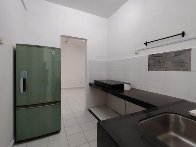 Molek Ria Apartment Taman Molek 3Bed 2Bath Good Condition Cheapest