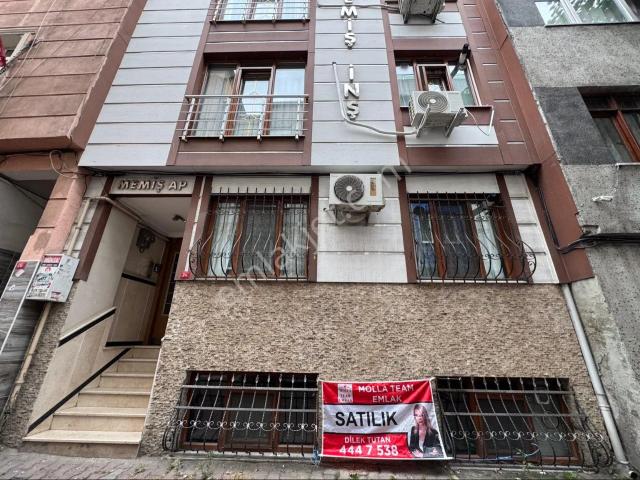 Molla Team Tuna Caddesi Öztunç Sokakta Satılık 2+1 Bahçe Kullanımlı Daire