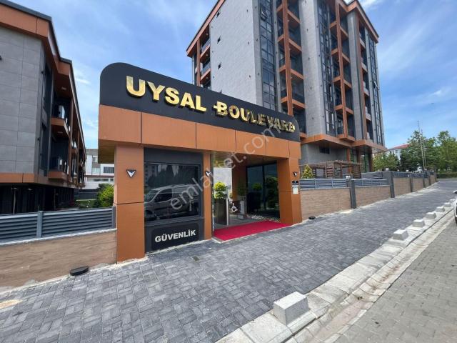 Molla Team'den Uysal Boulevard 1+1 Kiralık 50 M2 Daire ofis
